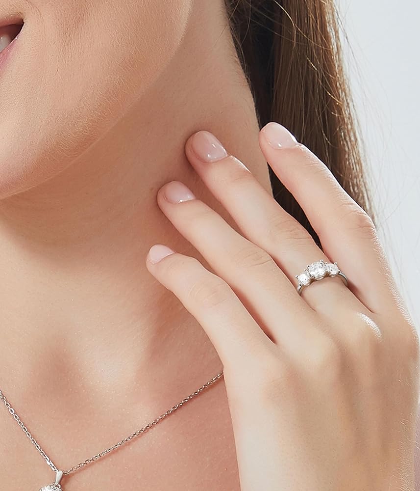 MomentWish 3 Stone Moissanite Engagement Rings for Women, 2.07